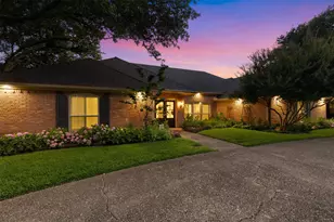9604 Robin Meadow Dr, Dallas, TX 75243 - Photo 36