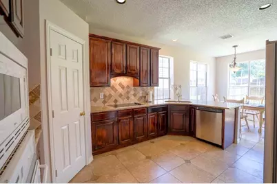 2421 Bowie Lane, Grapevine, TX 76051 - Photo 14