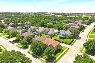 2421 Bowie Ln, Grapevine, TX 76051 - Photo 32