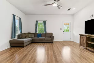 2673 S Bonnie Brae St, Denton, TX 76207 - Photo 10