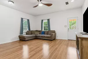 2673 S Bonnie Brae St, Denton, TX 76207 - Photo 8