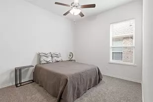 10605 Breezeway Dr, Aubrey, TX 76227 - Photo 12