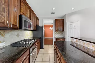 1343 Valley Vista Dr, Irving, TX 75063 - Photo 16