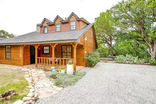 228 Rock Harbor Dr, Granbury, TX 76048 - Photo 2