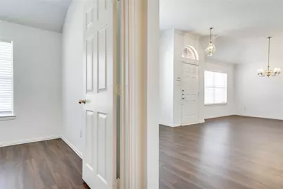 8611 Ironwood Drive, Irving, TX 75063 - Photo 22