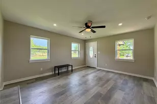 615 Smith Cir, Point, TX 75472 - Photo 8