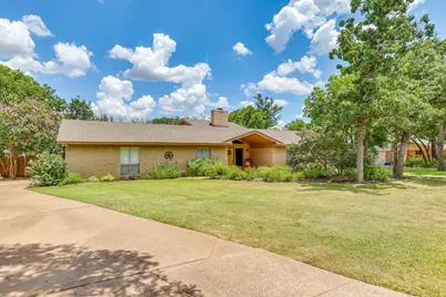 109 Timber Ridge Circle, Burleson, TX 76028 - Photo 2