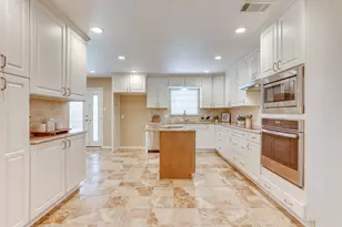 109 Timber Ridge Cir, Burleson, TX 76028 - Photo 18