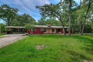 7 Oak Village Dr, Greenville, TX 75402 - Photo 2