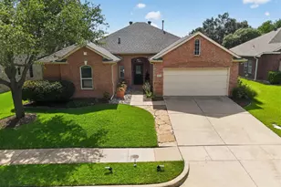 5117 Timber Park Dr, Flower Mound, TX 75028 - Photo 2