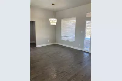 2814 18th Street W, Irving, TX 75060 - Photo 10