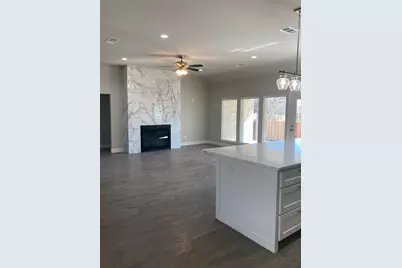 2814 18th Street W, Irving, TX 75060 - Photo 6