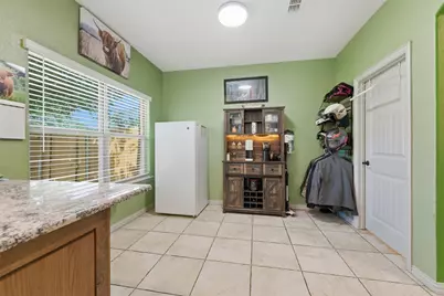 322 S Bowie Drive, Weatherford, TX 76086 - Photo 22