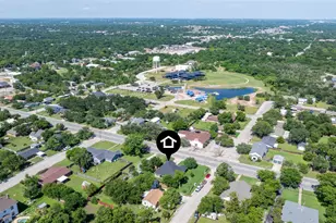 322 S Bowie Dr, Weatherford, TX 76086 - Photo 10