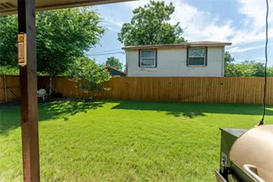 322 S Bowie Dr, Weatherford, TX 76086 - Photo 12
