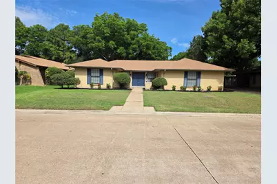 1507 Clover Hill Road, Mansfield, TX 76063 - Photo 2