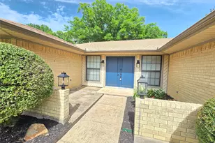 1507 Clover Hill Rd, Mansfield, TX 76063 - Photo 4