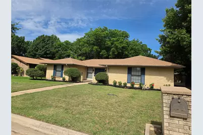 1507 Clover Hill Road, Mansfield, TX 76063 - Photo 1