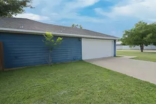 1106 12th Street SE, Mineral Wells, TX 76067 - Photo 34