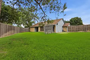 3721 Remington Dr, Carrollton, TX 75007 - Photo 36
