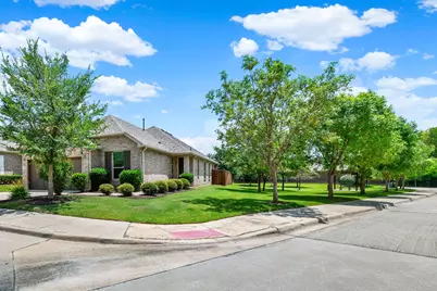 7411 Fawnbrook Lane, Frisco, TX 75034 - Photo 2