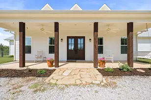 109 Bear Cat Ct, Alvord, TX 76225 - Photo 2