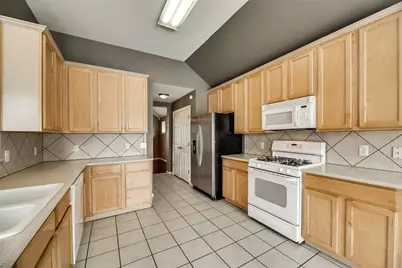 3209 Bloomfield Trail, Mansfield, TX 76063 - Photo 8