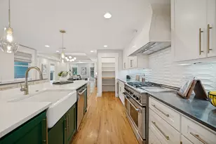 5621 Tremont St, Dallas, TX 75214 - Photo 10