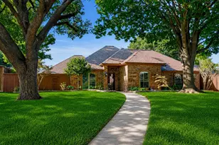 2101 Evergreen Dr, Plano, TX 75075 - Photo 1