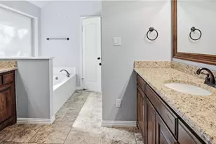 106 Elm Crest Ct, Weatherford, TX 76087 - Photo 26