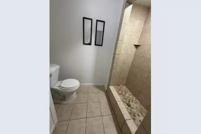 2730 S Jennings Avenue #100, Fort Worth, TX 76110 - Photo 6