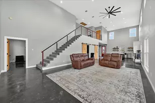 528 Hill County Road 4411, Grandview, TX 76050 - Photo 12