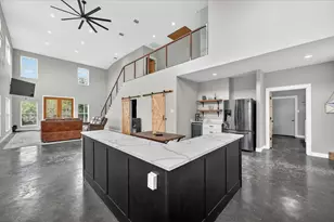 528 Hill County Road 4411, Grandview, TX 76050 - Photo 10