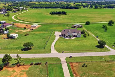 10040 Horseshoe Nail Road, Pilot Point, TX 76258 - Photo 24