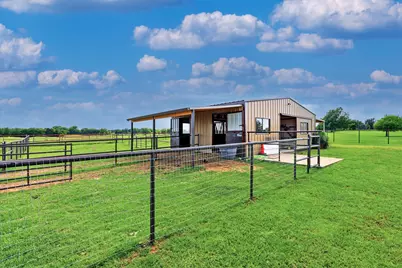 10040 Horseshoe Nail Road, Pilot Point, TX 76258 - Photo 34