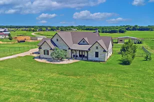 10040 Horseshoe Nail Rd, Pilot Point, TX 76258 - Photo 2