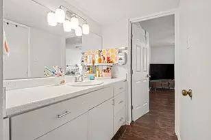 6050 Melody Ln, Dallas, TX 75231 - Photo 10
