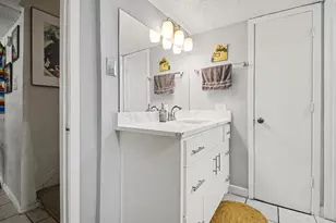6050 Melody Ln, Dallas, TX 75231 - Photo 8