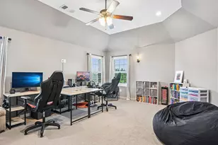 916 Champions Ct, Roanoke, TX 76262 - Photo 10