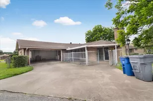 1811 Reynoldston Ln, Dallas, TX 75232 - Photo 36