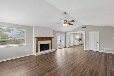 2123 Sheraton Drive, Carrollton, TX 75007 - Photo 6