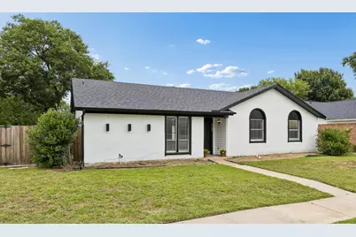2123 Sheraton Drive, Carrollton, TX 75007 - Photo 2