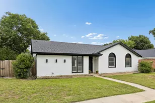 2123 Sheraton Dr, Carrollton, TX 75007 - Photo 2