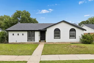 2123 Sheraton Drive, Carrollton, TX 75007 - Photo 2