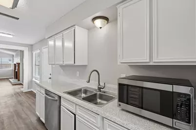 2123 Sheraton Drive, Carrollton, TX 75007 - Photo 12