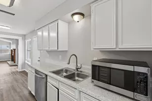 2123 Sheraton Dr, Carrollton, TX 75007 - Photo 12