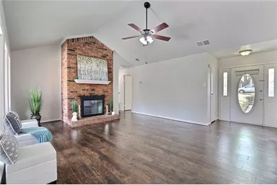 212 Aspenway Drive, Coppell, TX 75019 - Photo 8