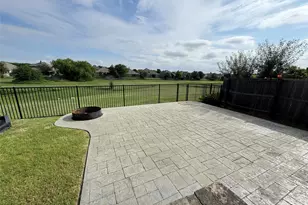 8133 Rock Elm Rd, Fort Worth, TX 76131 - Photo 10