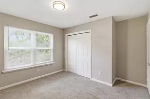 2462 Claremont Dr, Grand Prairie, TX 75052 - Photo 14