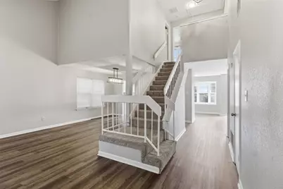 2462 Claremont Drive, Grand Prairie, TX 75052 - Photo 4